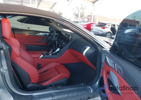 2025 BMW M8 Competition z USA, uszkodzony, nr VIN WBSDZ0C06SCU06801